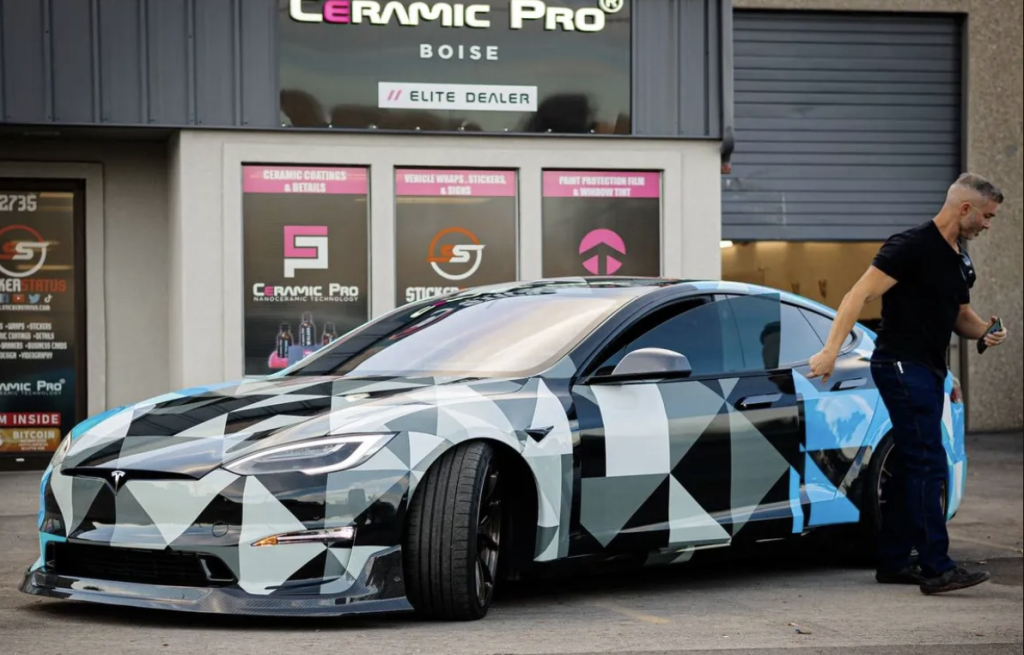 sticker status car work